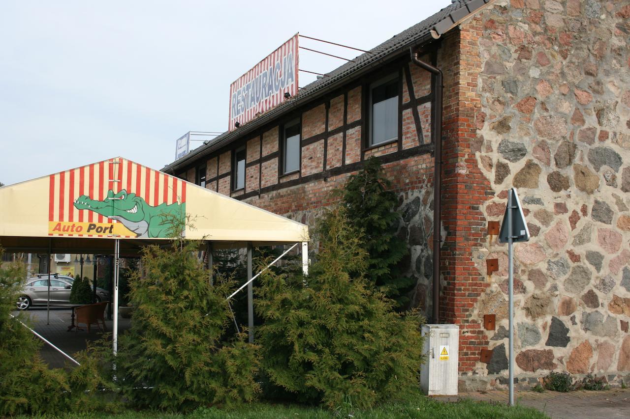Auto Port Przytoczna Bed & Breakfast Nowa Niedrzwica Ngoại thất bức ảnh